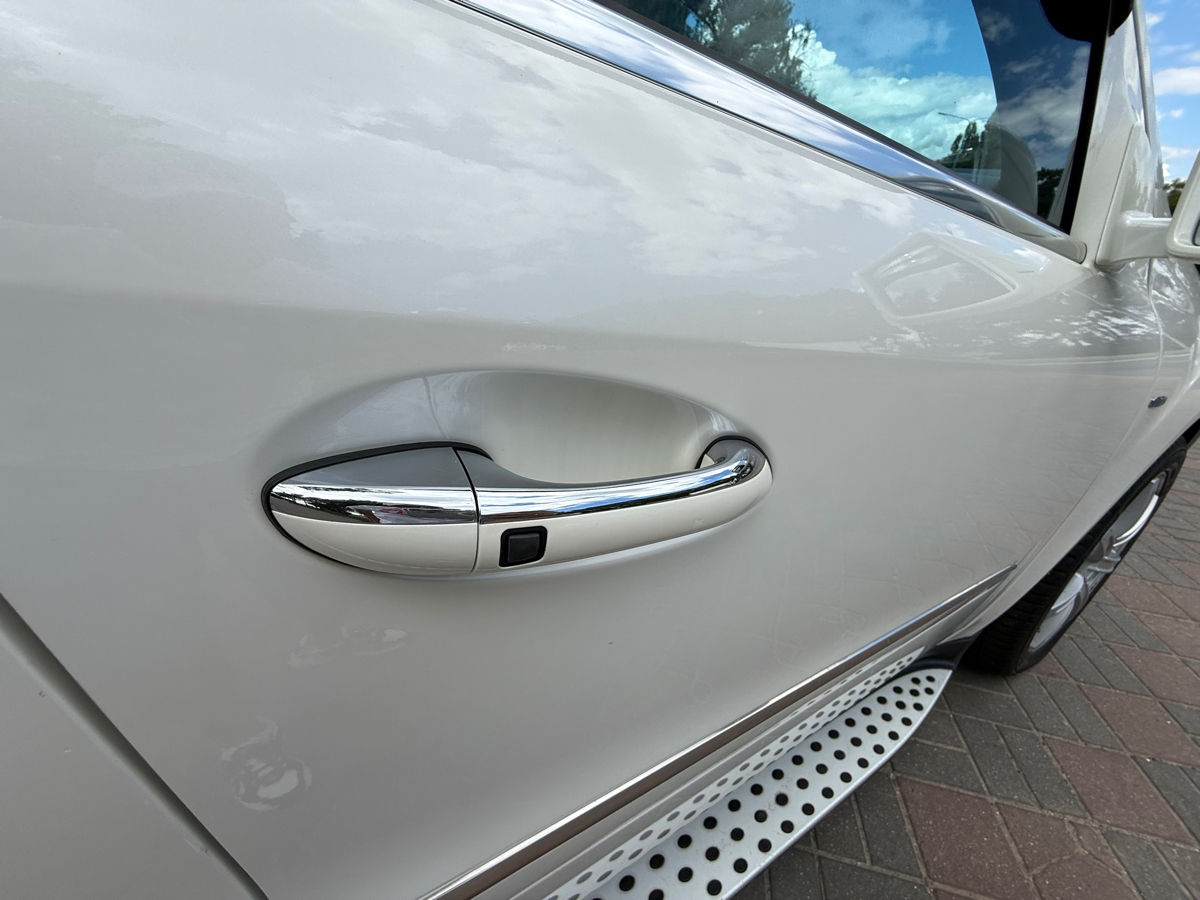 Mercedes M-Class