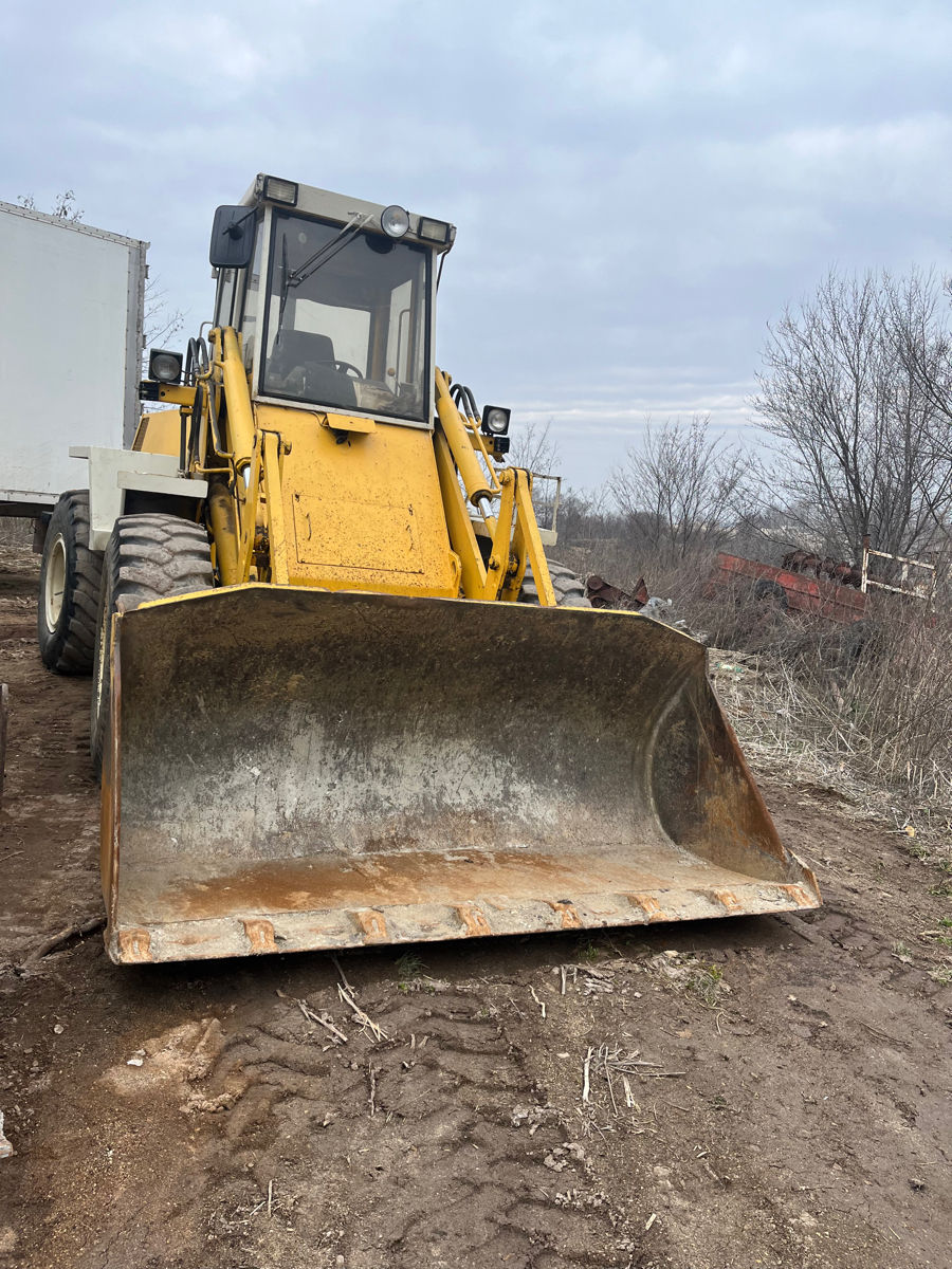 Încărcător frontal JCB 420