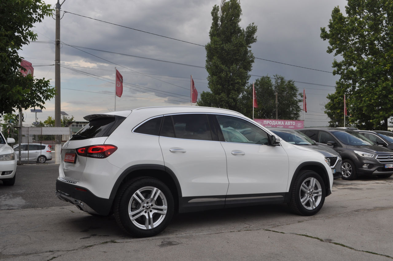 Mercedes GLA