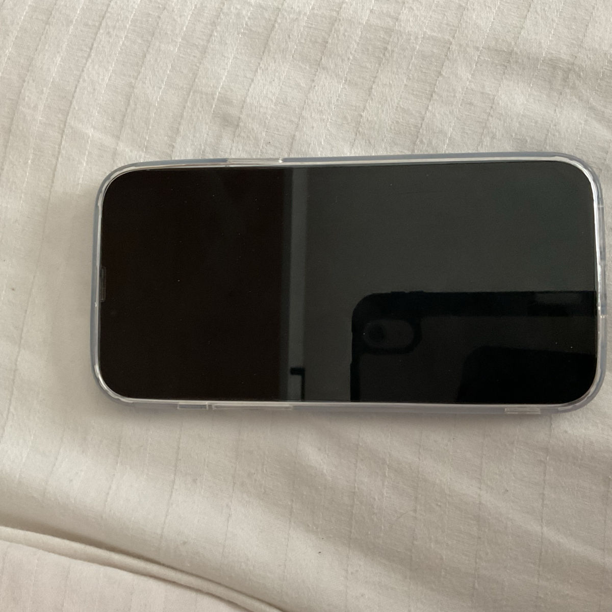 Vând iPhone 13 Pro Max  foto 2