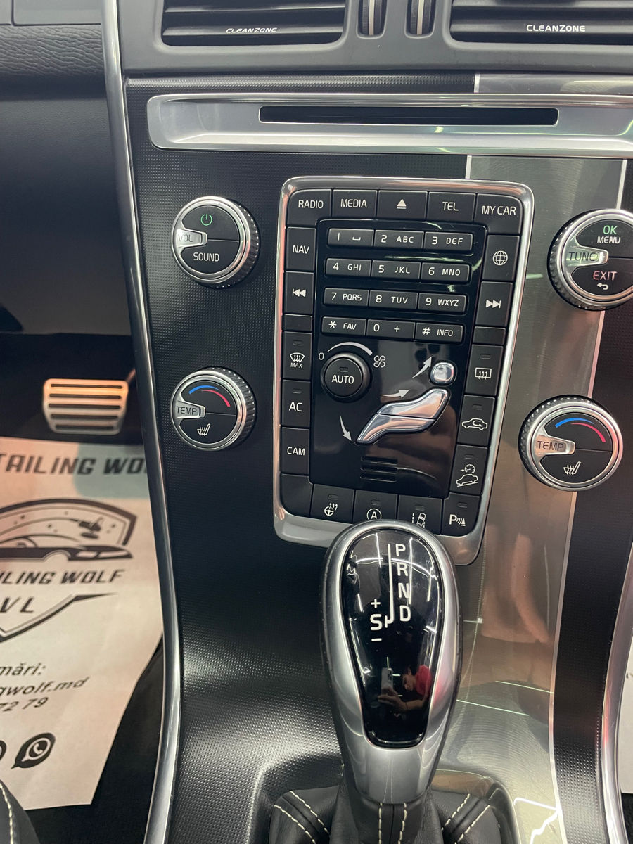 Volvo XC60 фото 8