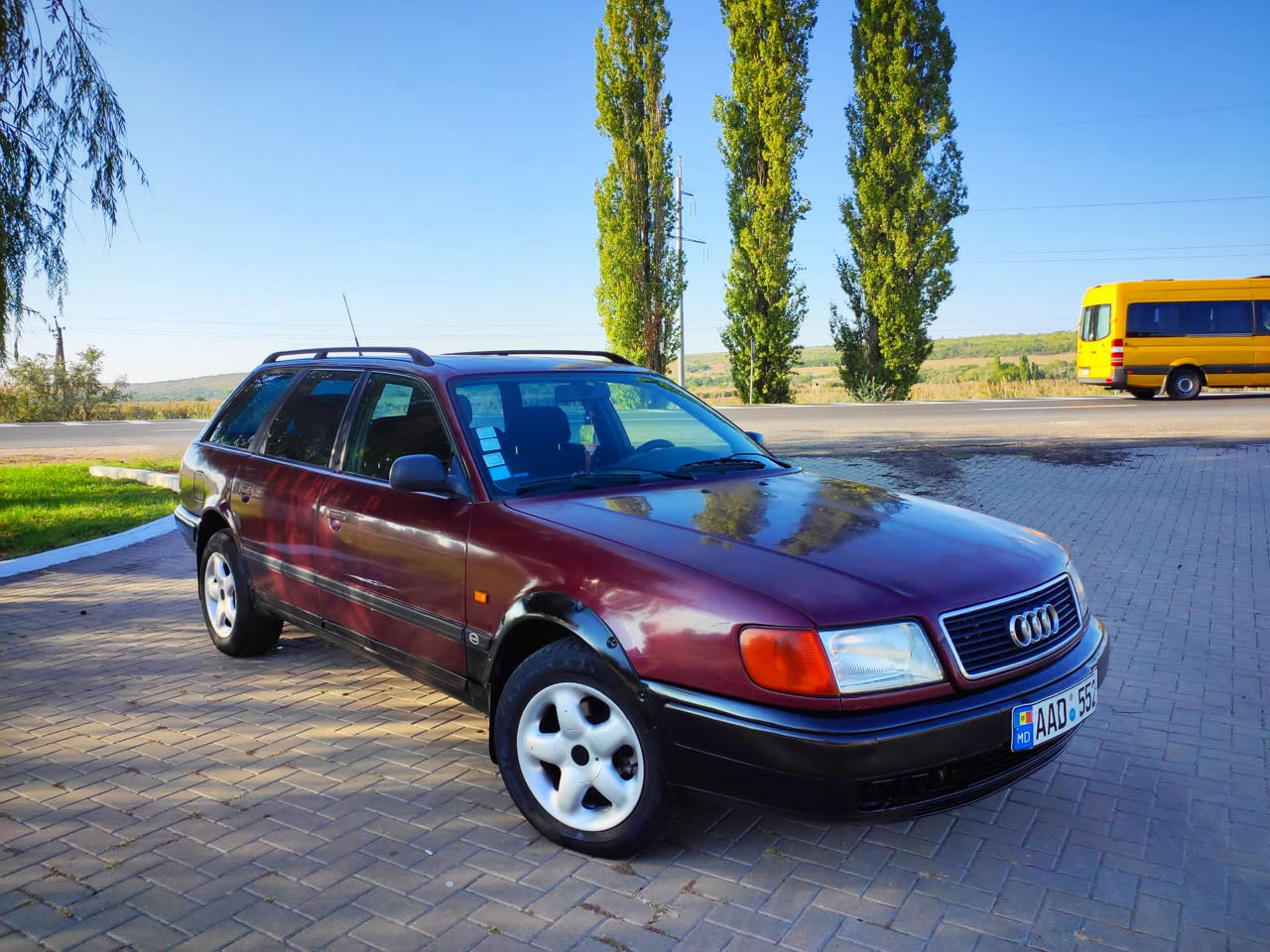 Audi 100 foto 3