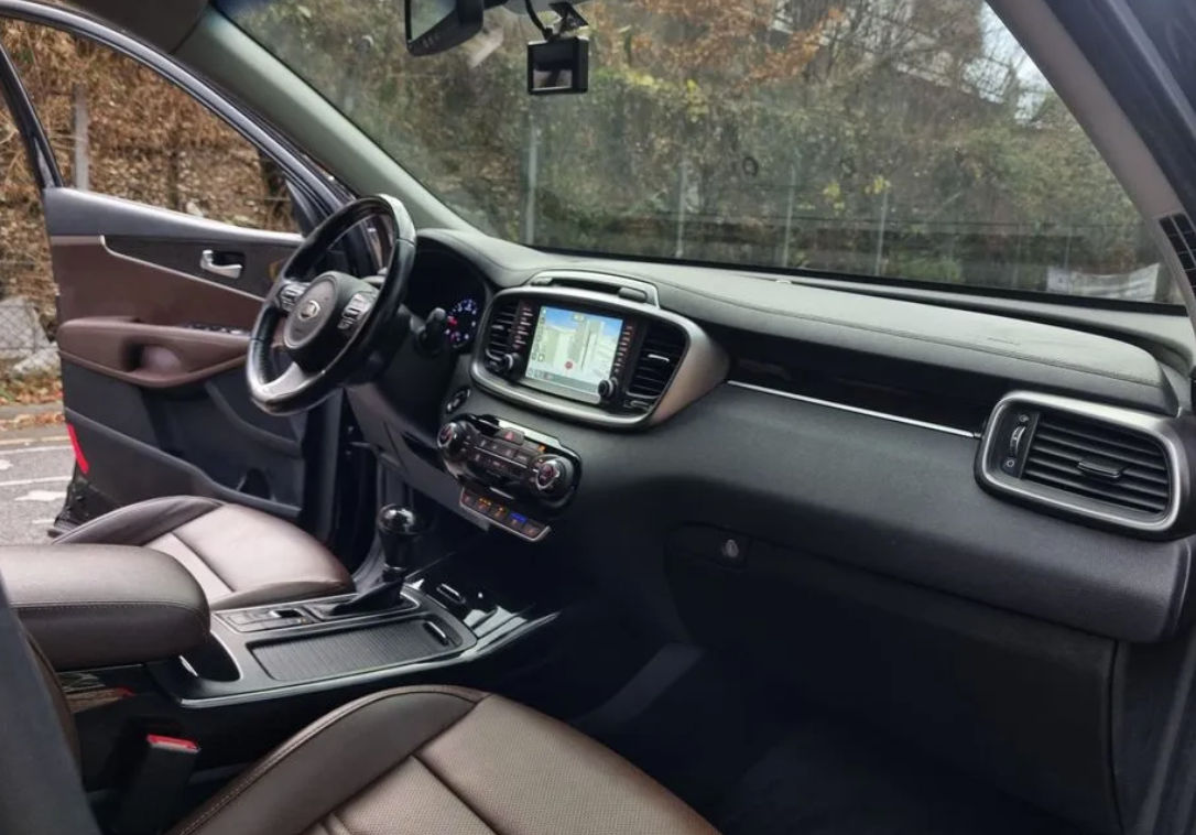 KIA Sorento фото 11