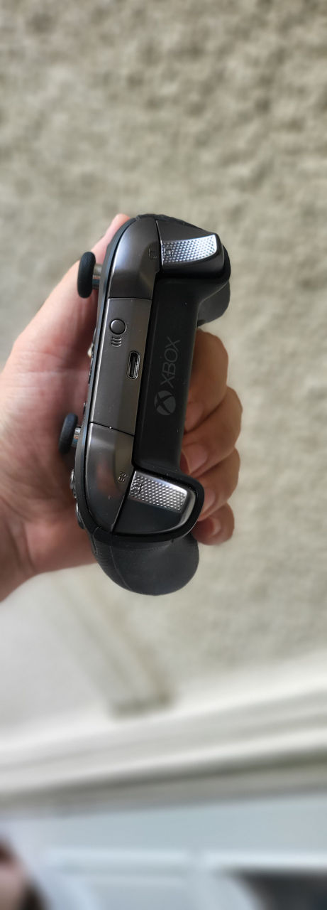 Xbox One Elite Series 2 Wireless Controller - Black foto 3