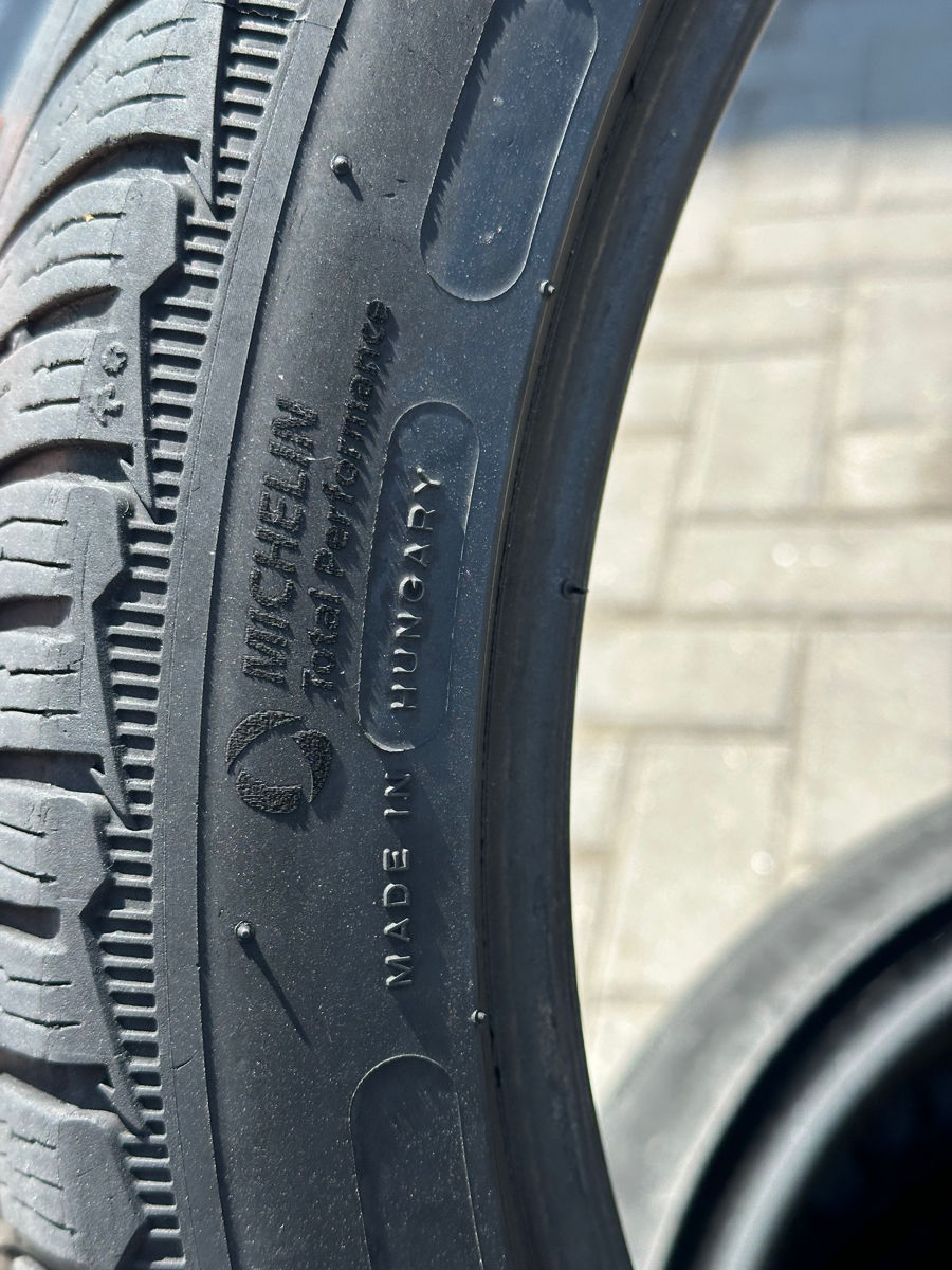 Michelin 275.35.19 foto 2
