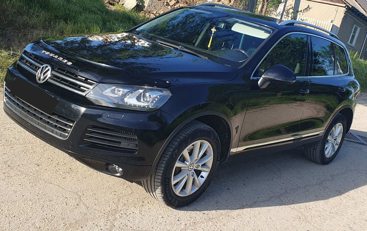 Volkswagen Touareg foto 1