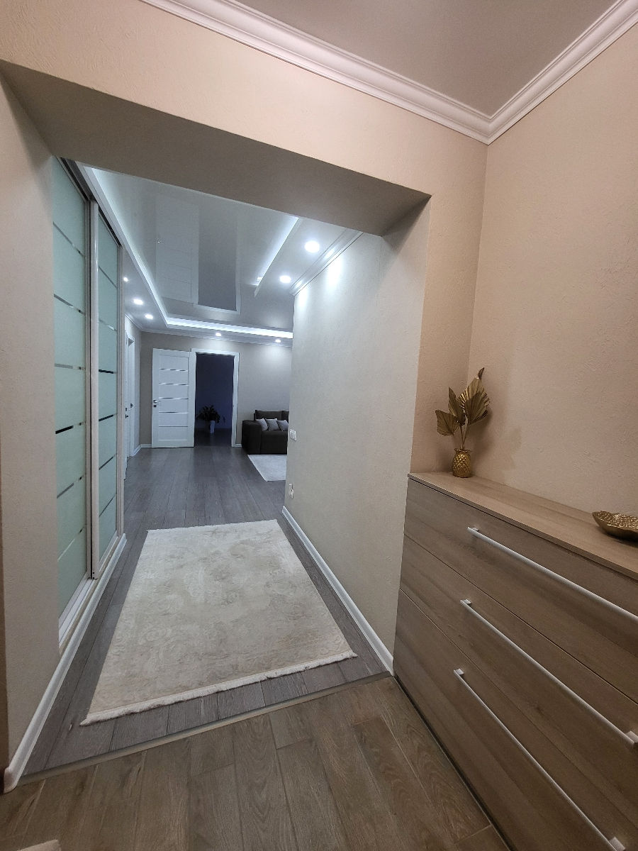 Apartament cu 3 camere, 112 m², Botanica, Chișinău foto 4