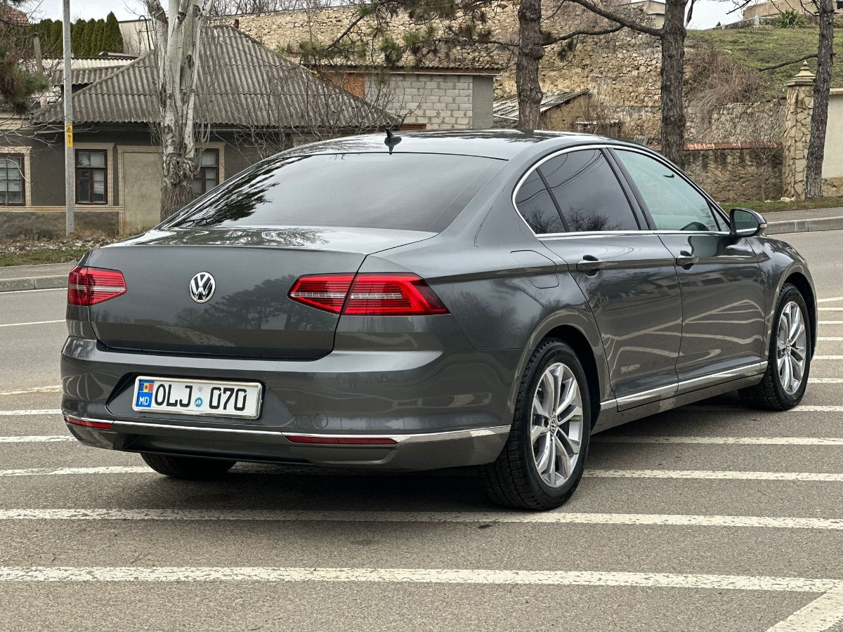 Volkswagen Passat foto 3