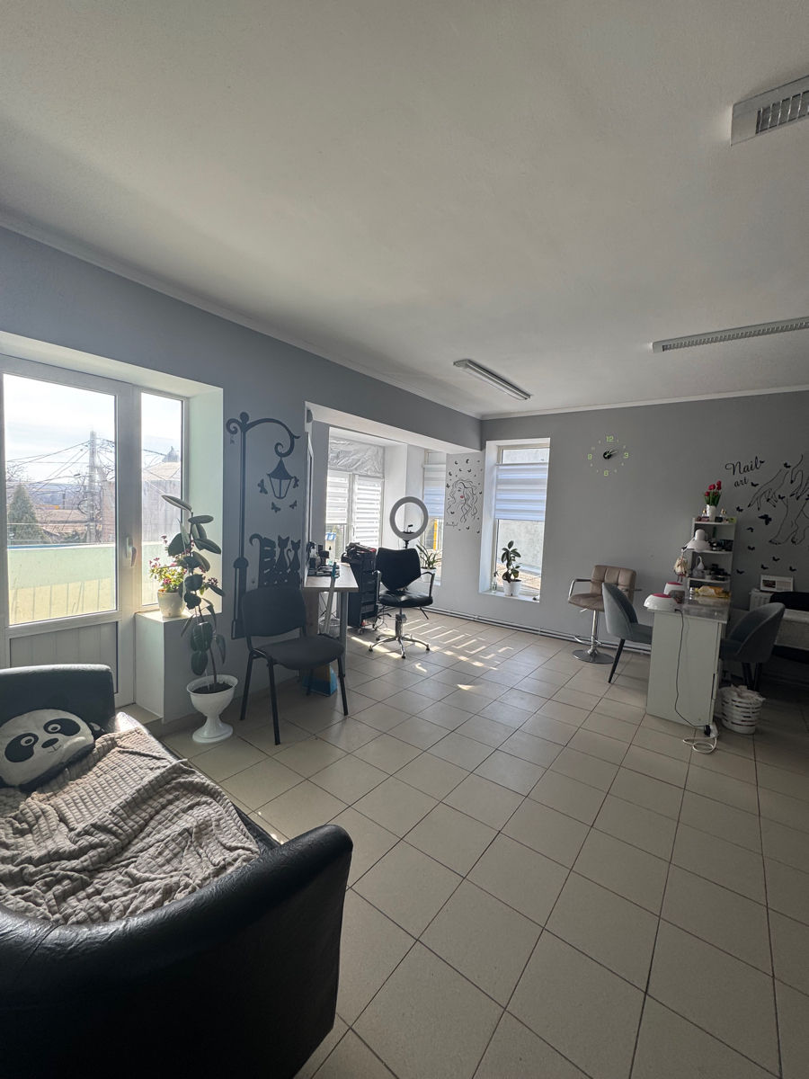 Clădire comercială de vânzare – Centru, Florești foto 7