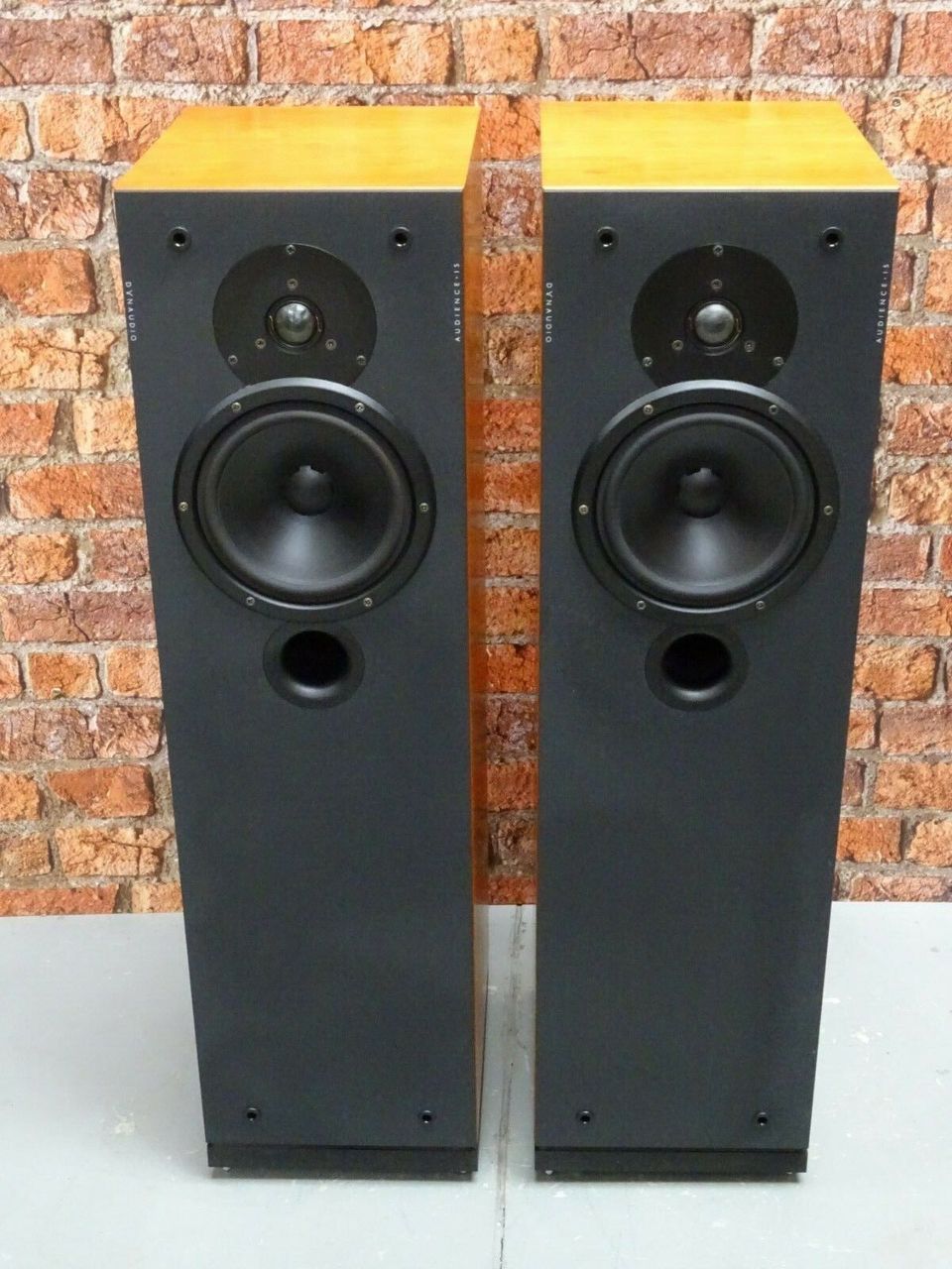 dynaudio audience 15