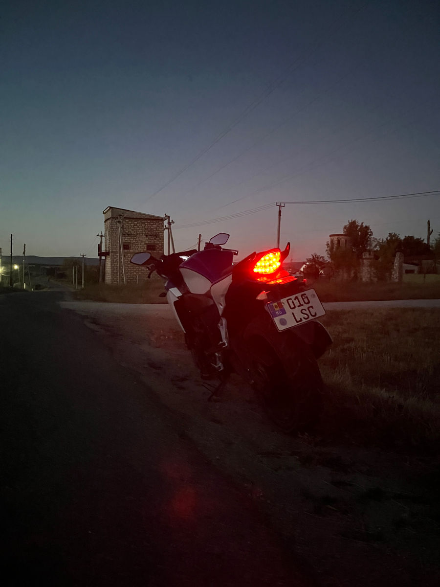 Maxon R12 foto 3
