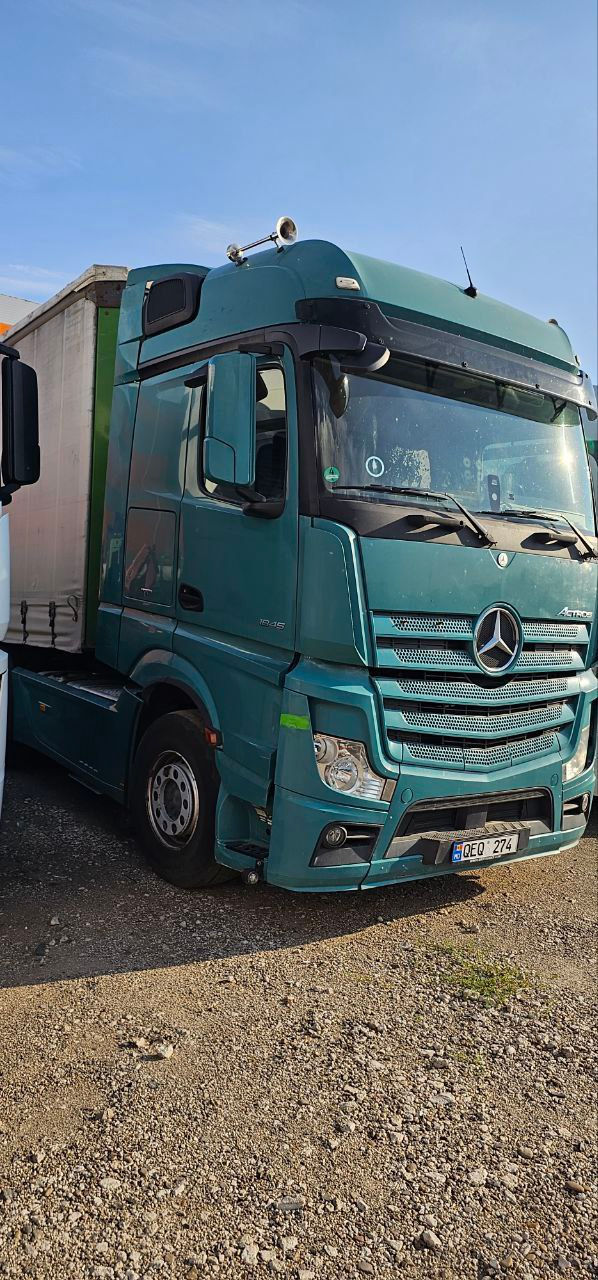 Mercedes Actros 1845 foto 1