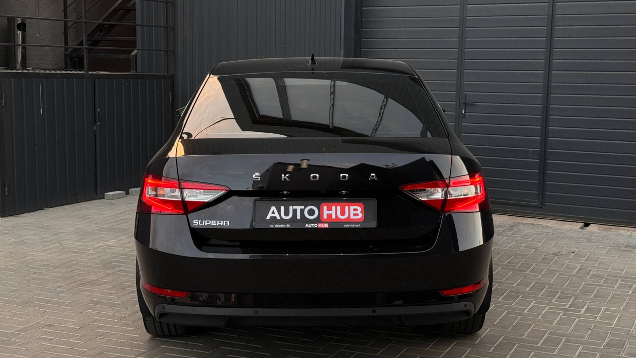 Skoda Superb фото 5