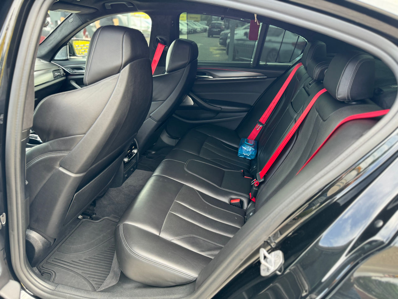BMW M5 фото 7