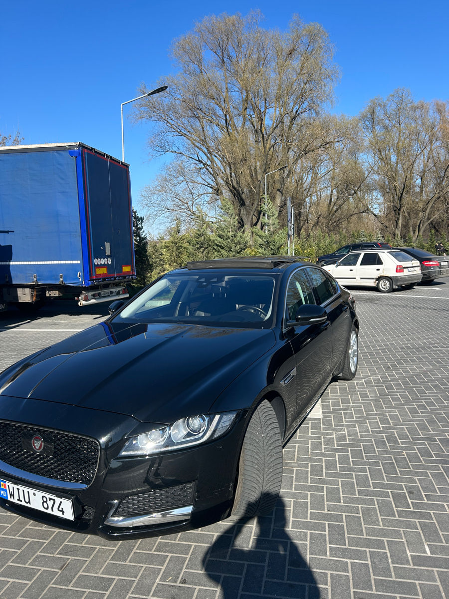 Jaguar XF foto 0