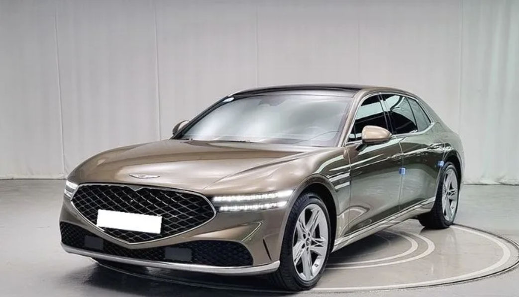 Genesis G90 foto 0