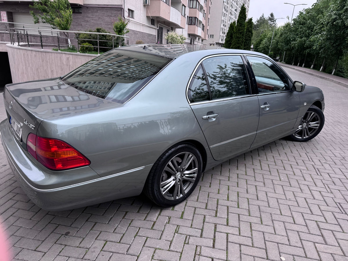 Lexus LS Series foto 3