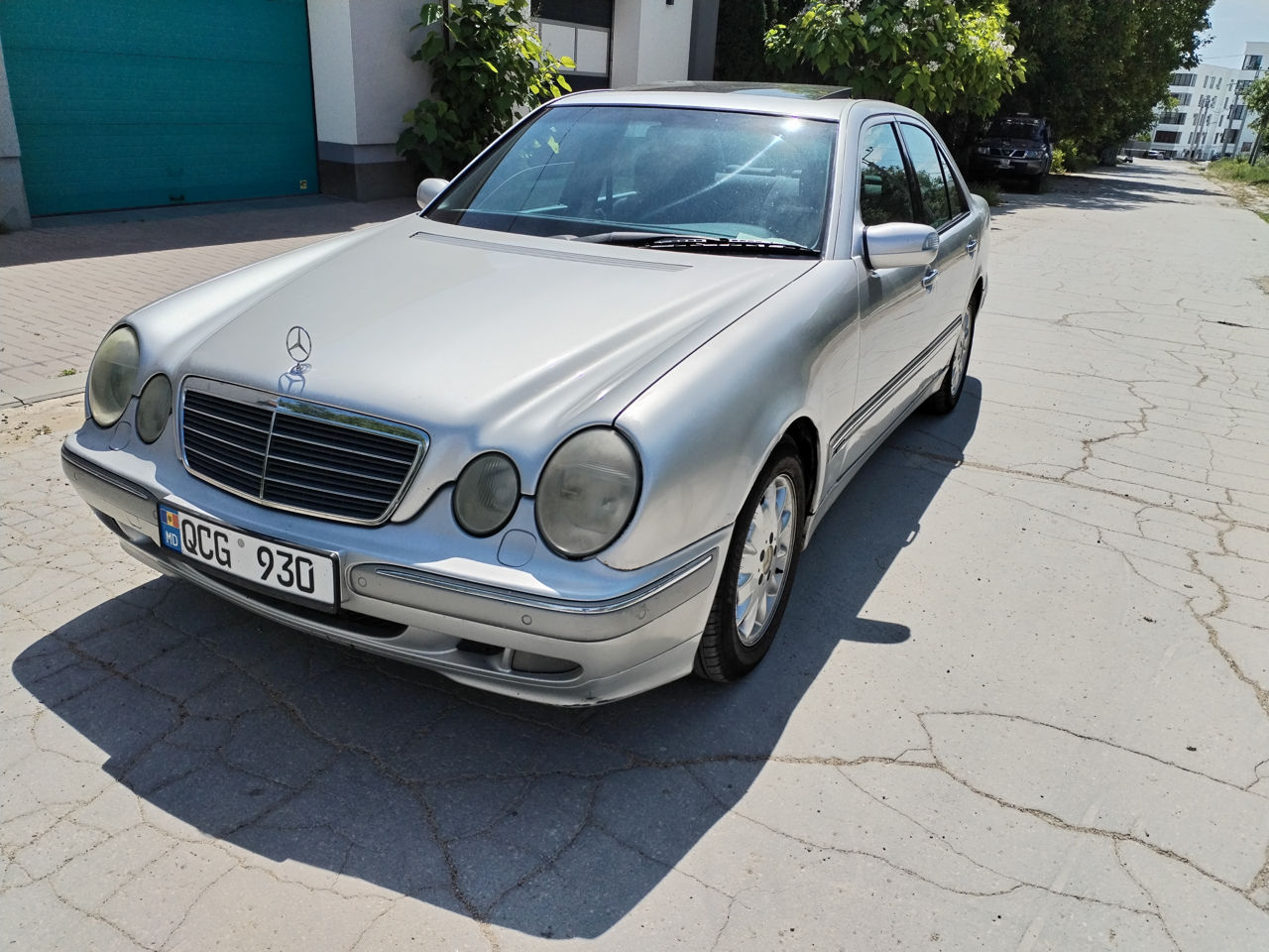 Mercedes E-Class фото 4