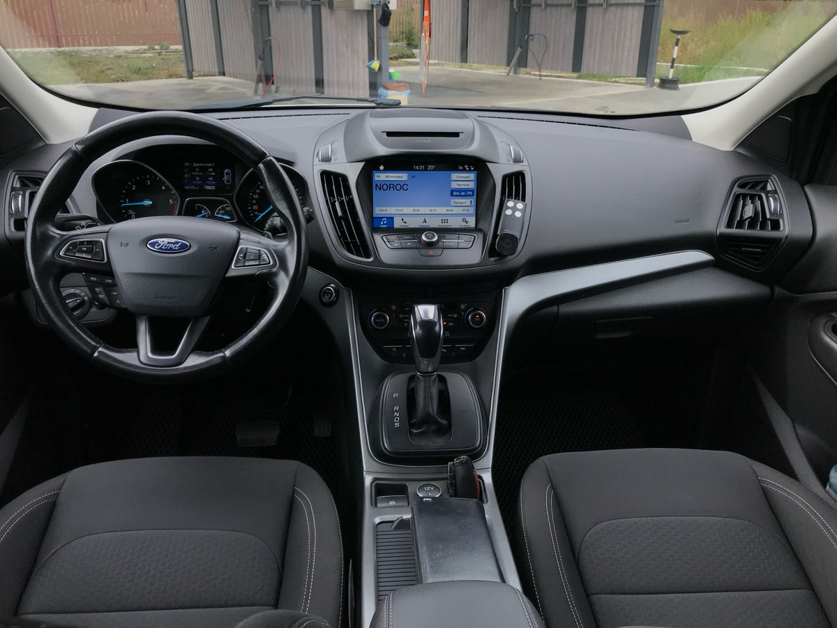Ford Kuga foto 5