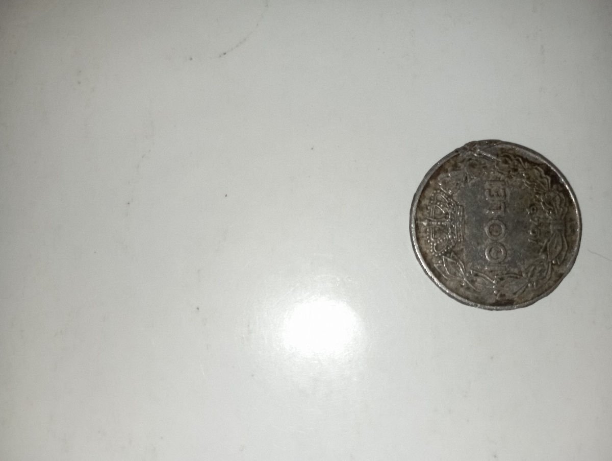 Monede românești vechi - 20 şi 100 Lei (anii 1943-1945) foto 1