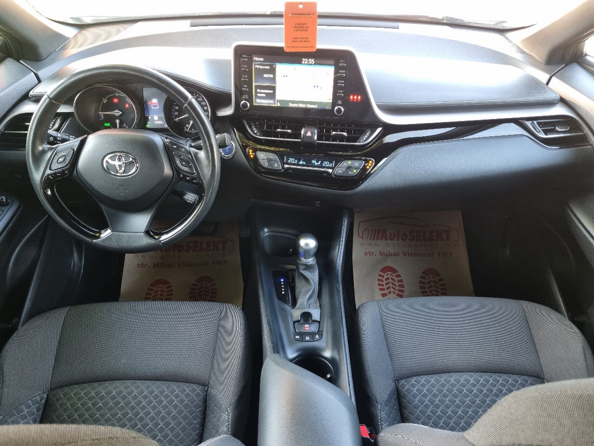 Toyota C-HR 2021 photo 11