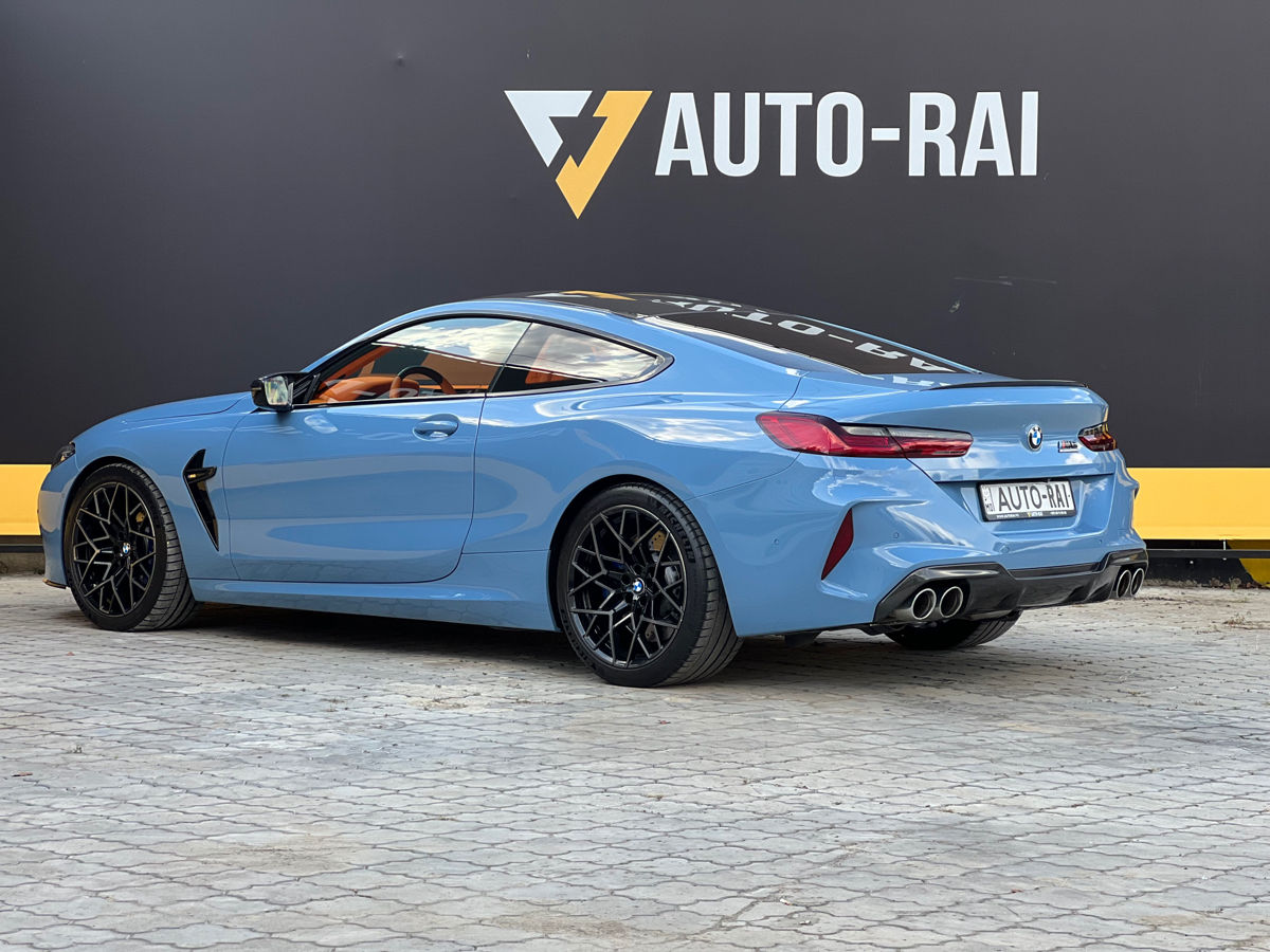 BMW M8 фото 6