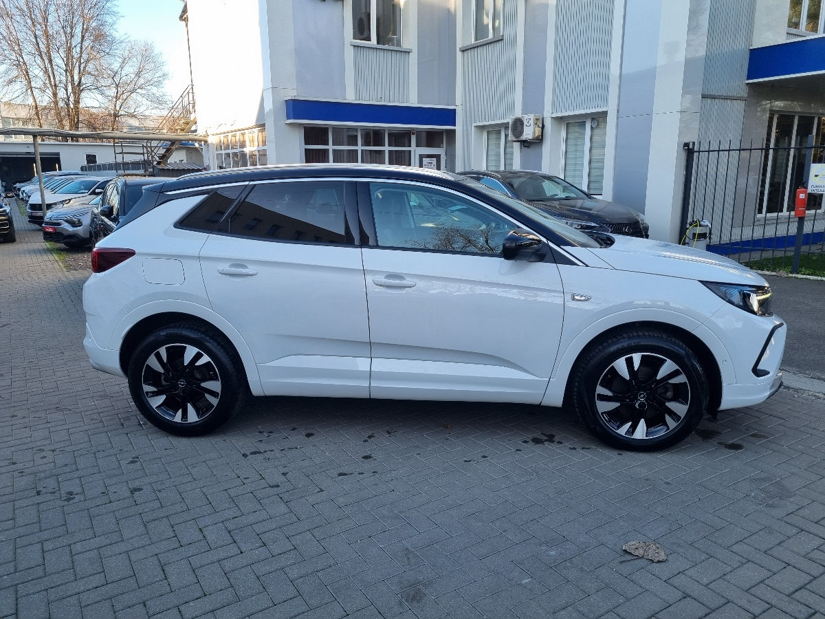 Opel Grandland X 2022 photo 4