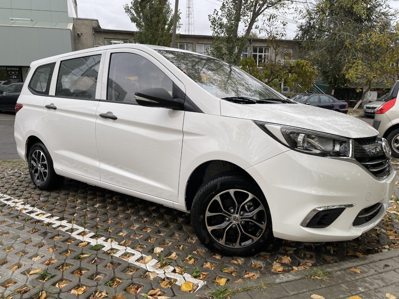 Changan Auchan A600 EV фото 0