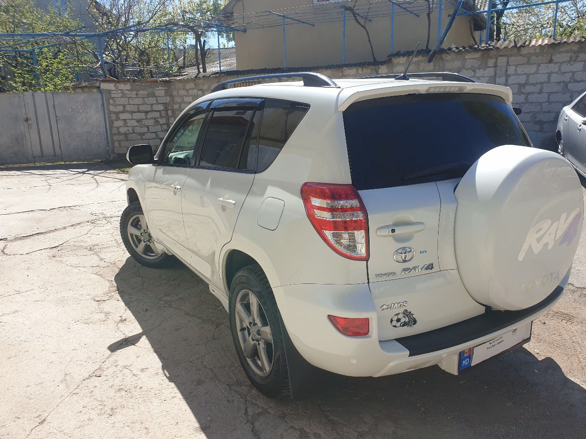 Toyota Rav 4 foto 3