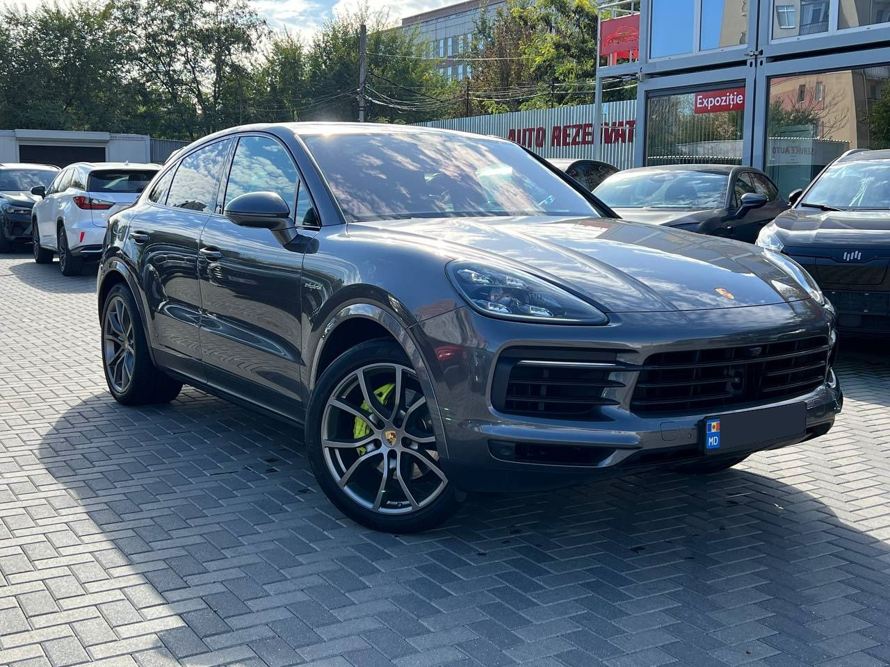 Porsche Cayenne Coupe foto 3