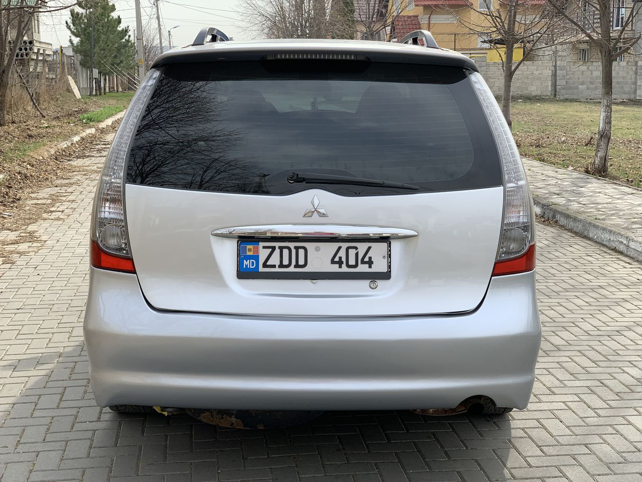 Mitsubishi Grandis foto 5