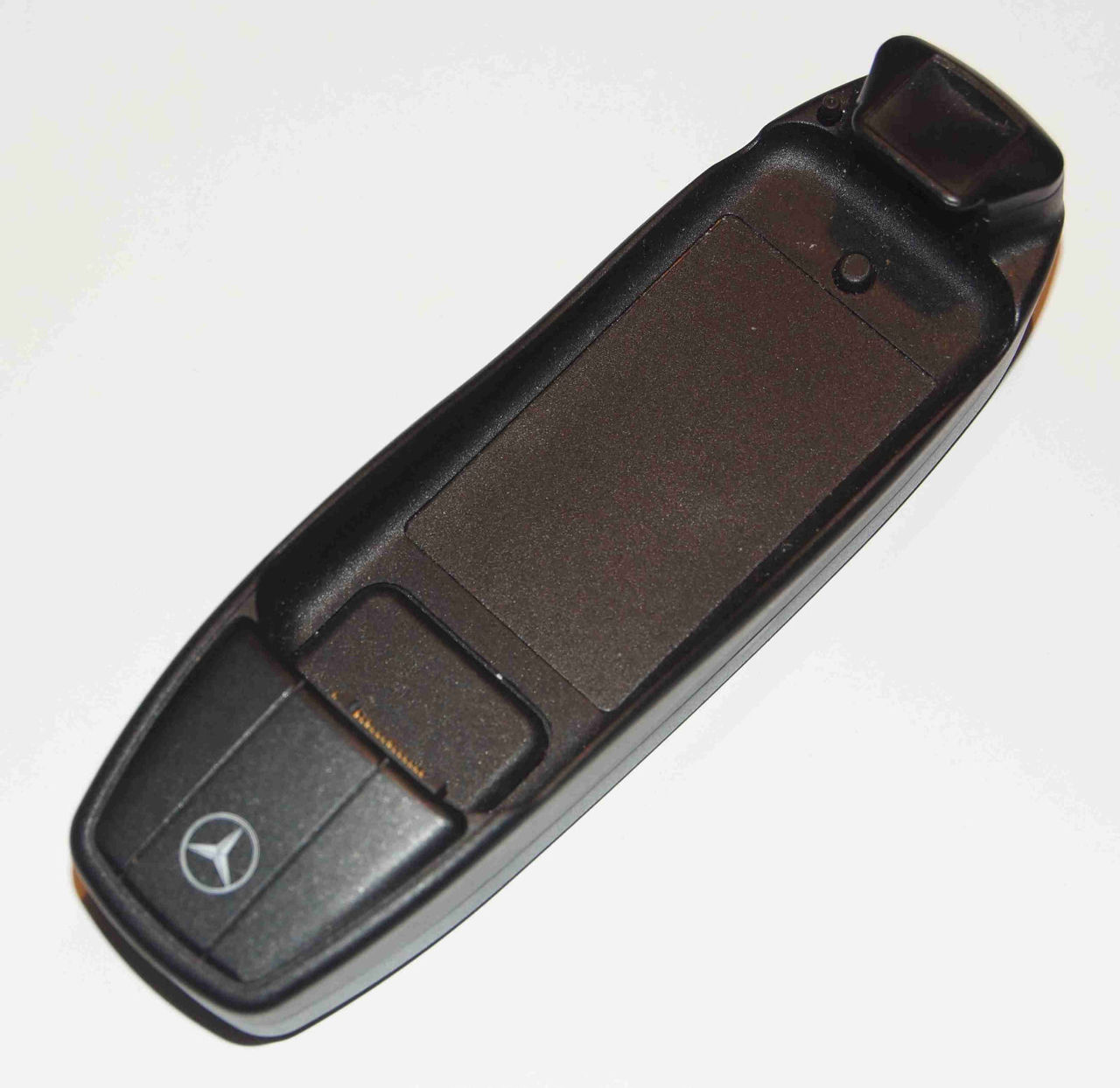 Продаю Nokia 6233 + Mercedes Cradle для него громкая связь в машине 90 $