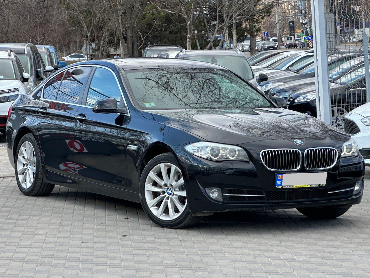 BMW 5 Series foto 0