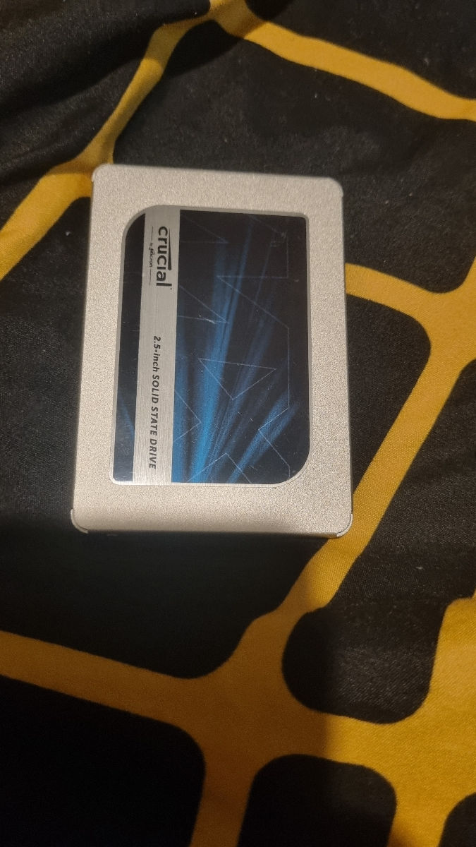 Crucial MX 400 4 TB. foto 3