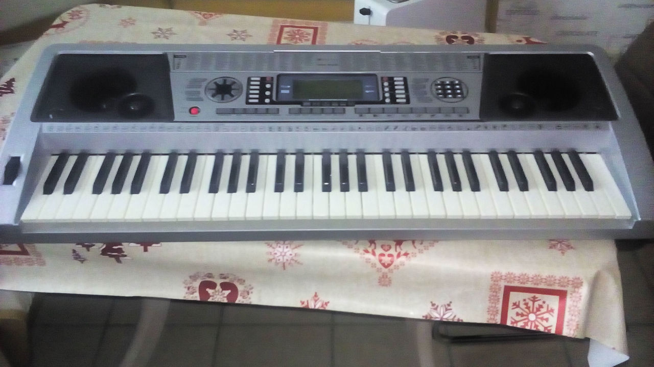 Yamaha PSR520 japonia! Bontempi PM747 Digital Stereo Keyboard cu USB