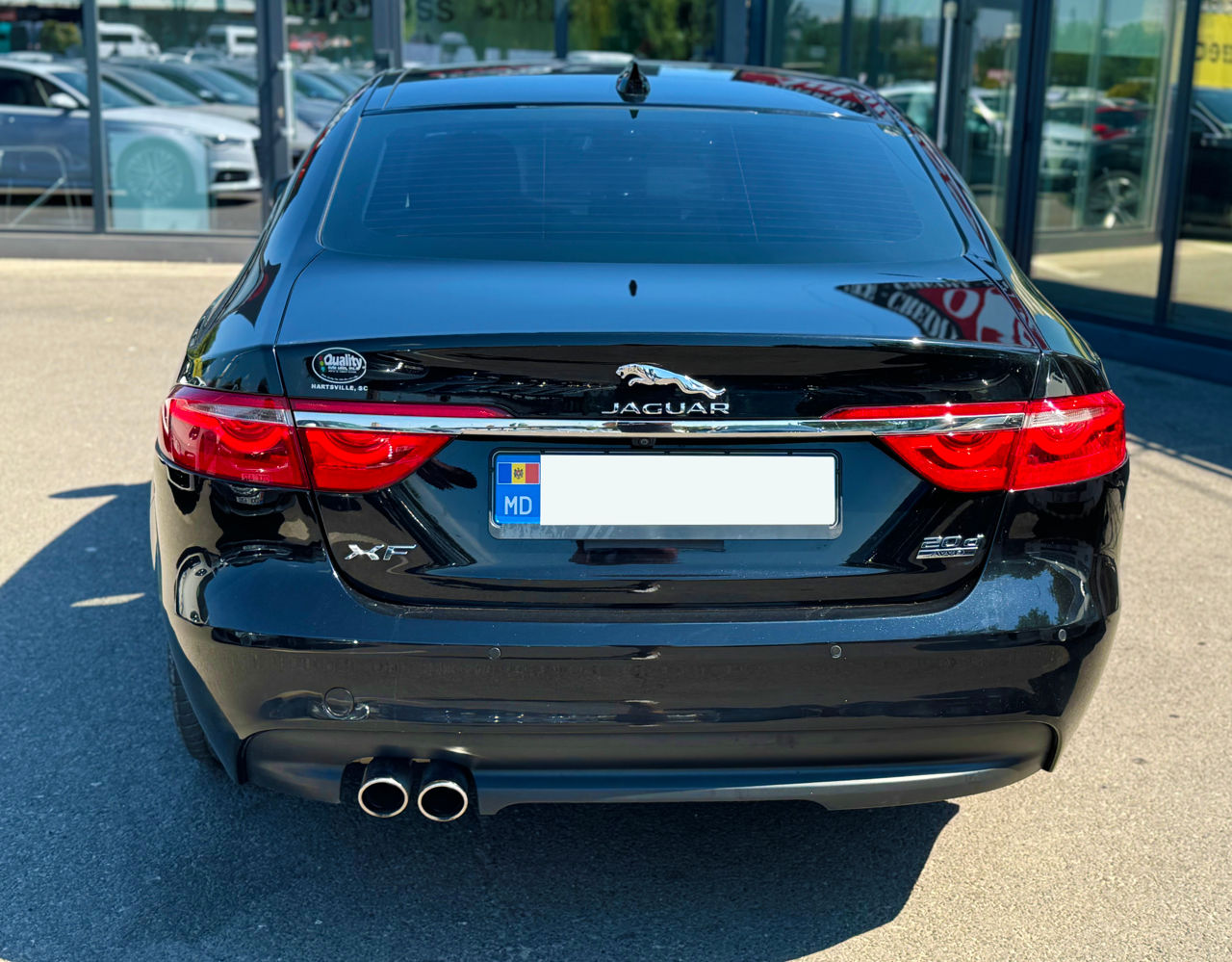 Jaguar XF foto 6