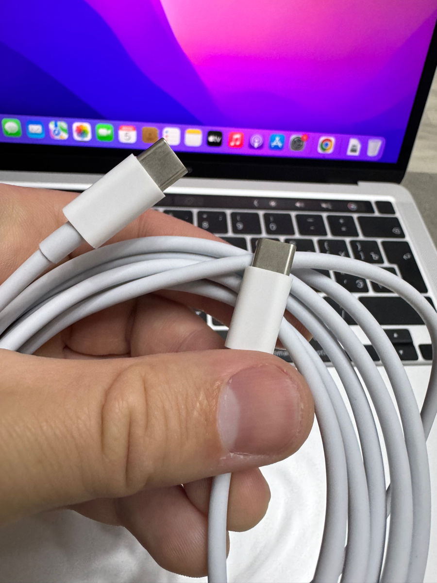 Cablu USB-C 60W 2 metri lungimea de la MacBook Air M1 foto 5