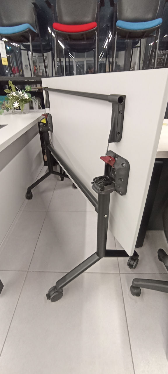 Scaune, fotolii si mese birou si sala conferinta in rate 0%. Oferim livrare. foto 6