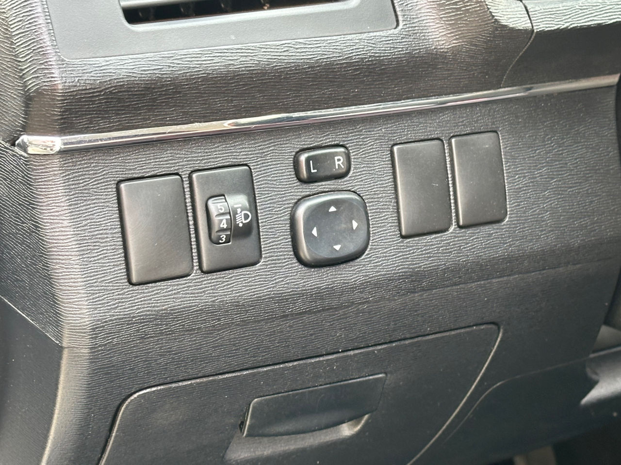 Toyota Avensis foto 14