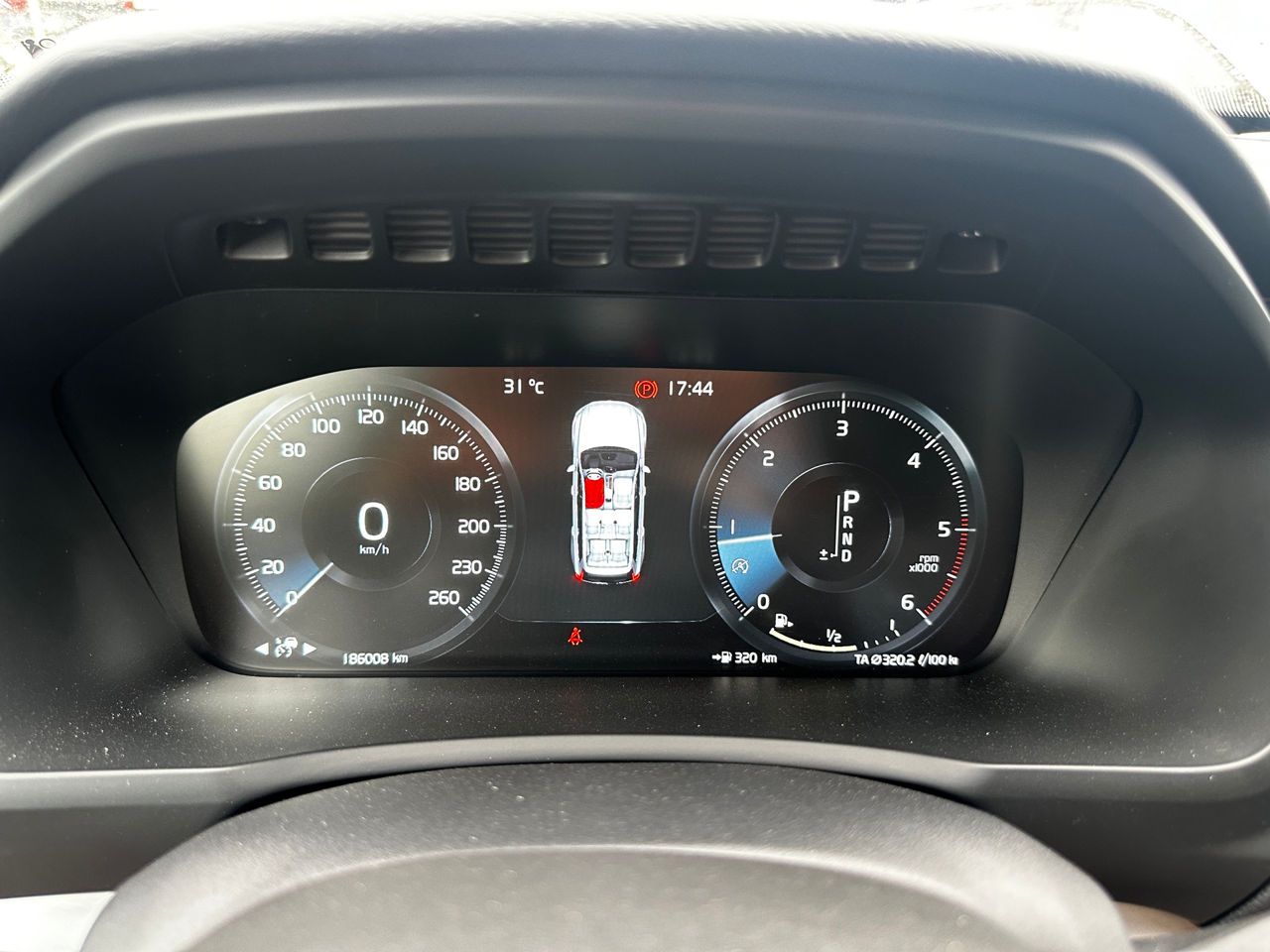Volvo XC90 foto 8