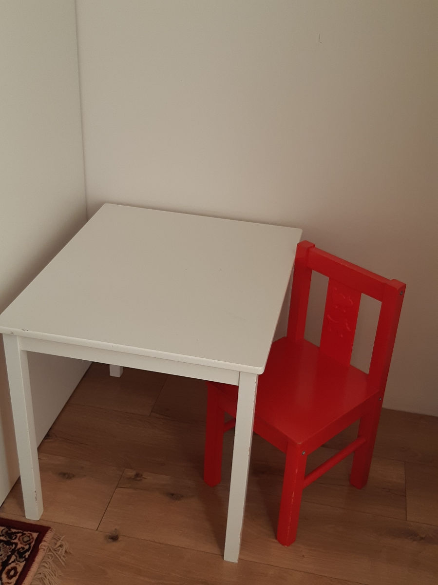 Se vinde masuta pentru copii IKEA foto 0
