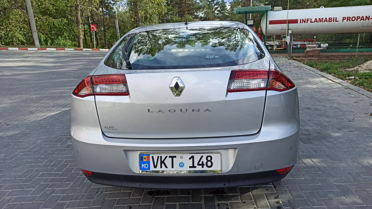 Renault Laguna фото 5