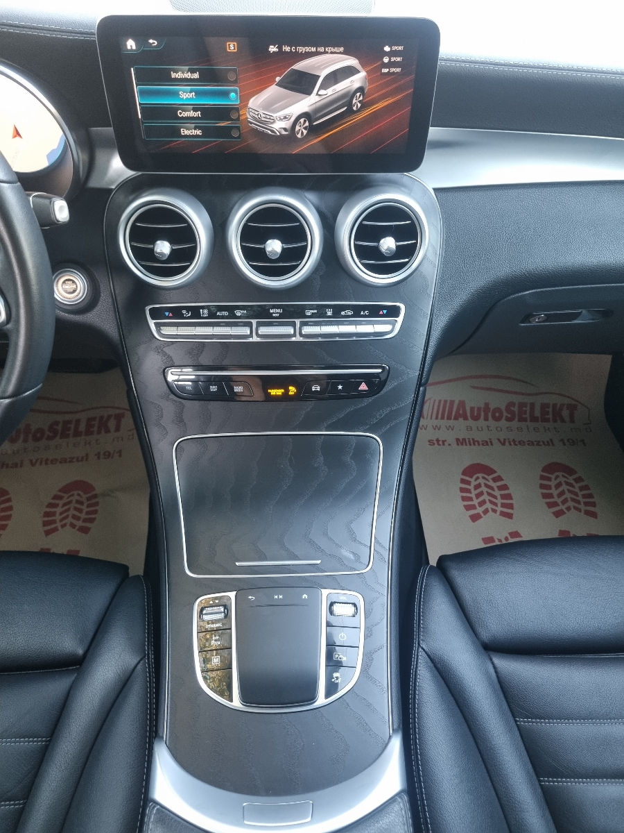 Mercedes GLC 2021 photo 11