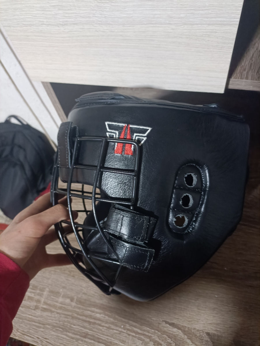 Vând echipament sportiv din piele,pentru box, kikboxing  фото 5