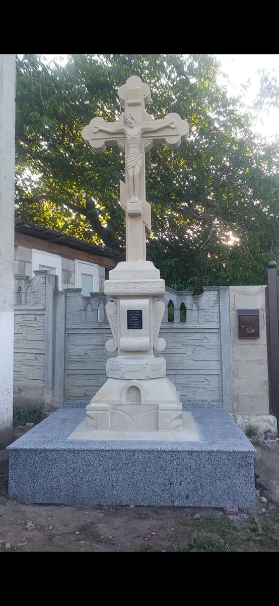 Confectionam Monumente, Rastigniri  orice lucrare din piatra de Cosauti și Granit foto 9