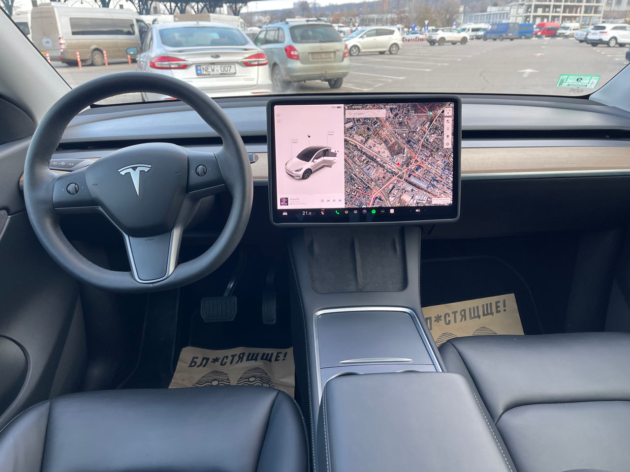 Tesla Model Y foto 10