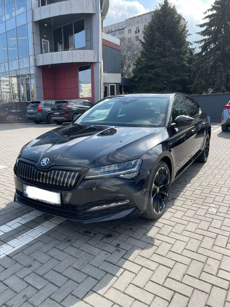 Skoda Superb foto 1