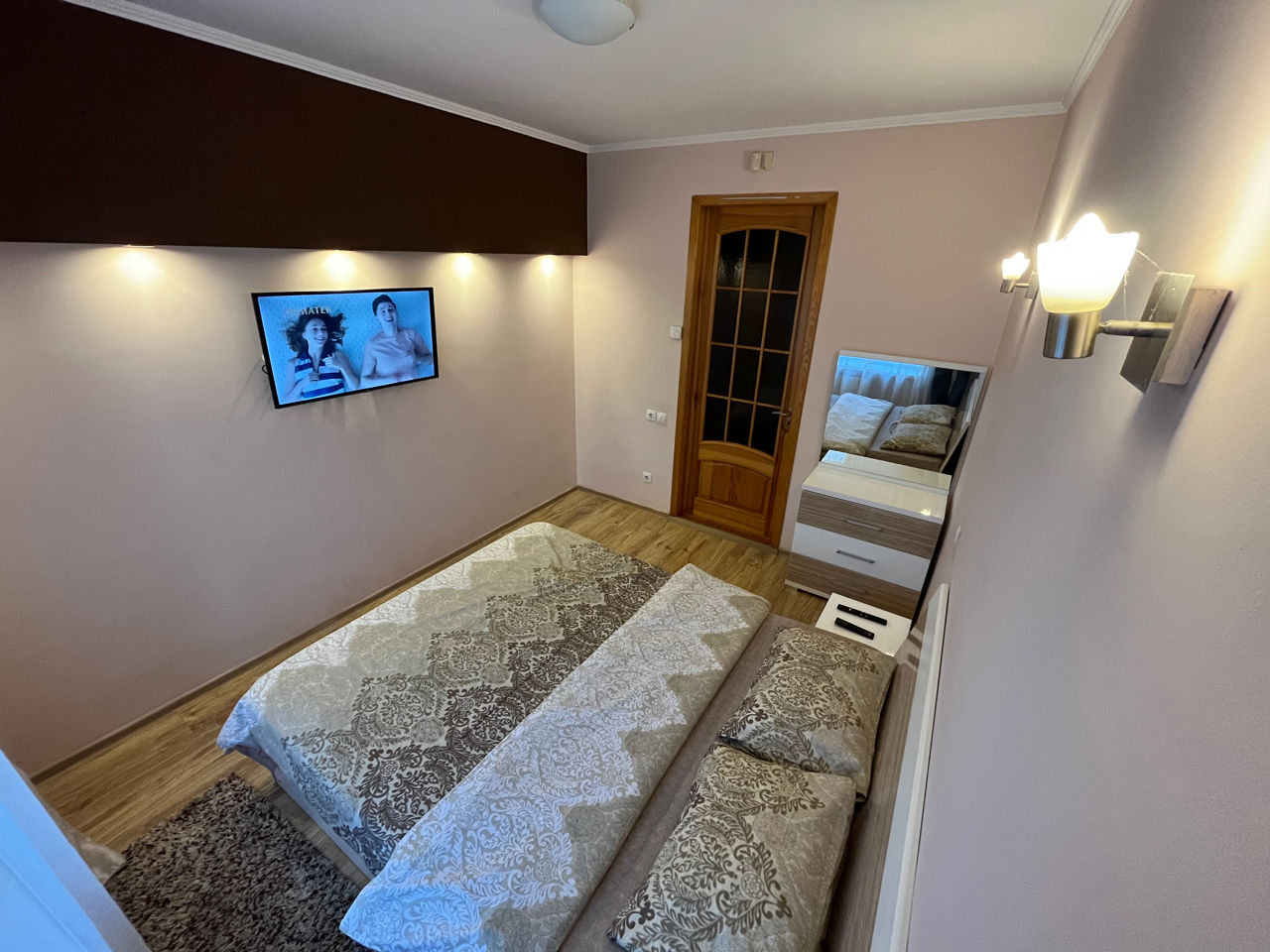 Apartament cu 2 camere,  Centru,  Chișinău,  Chișinău mun. foto 2