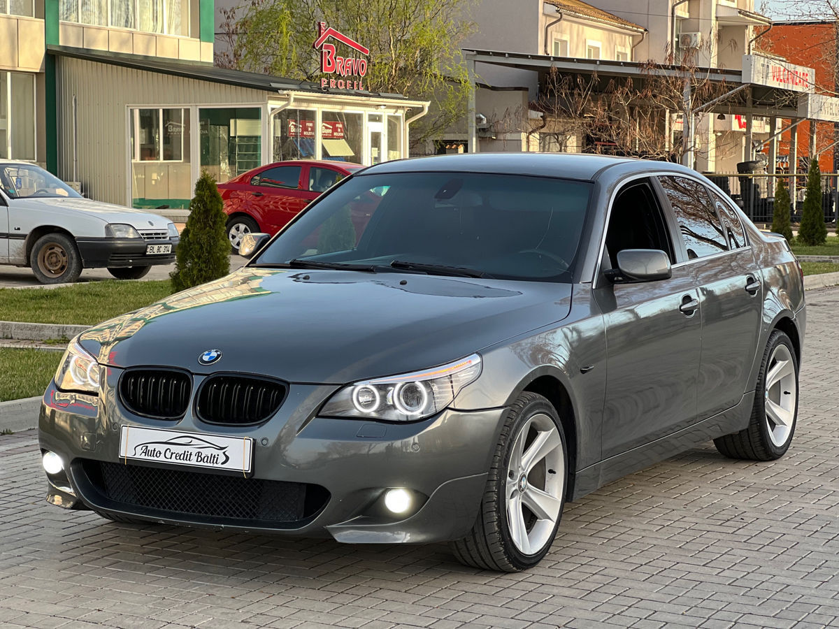 BMW 5 Series foto 0