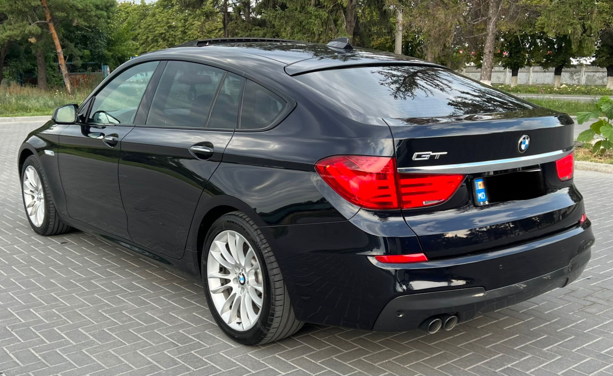 BMW 5 Series foto 3